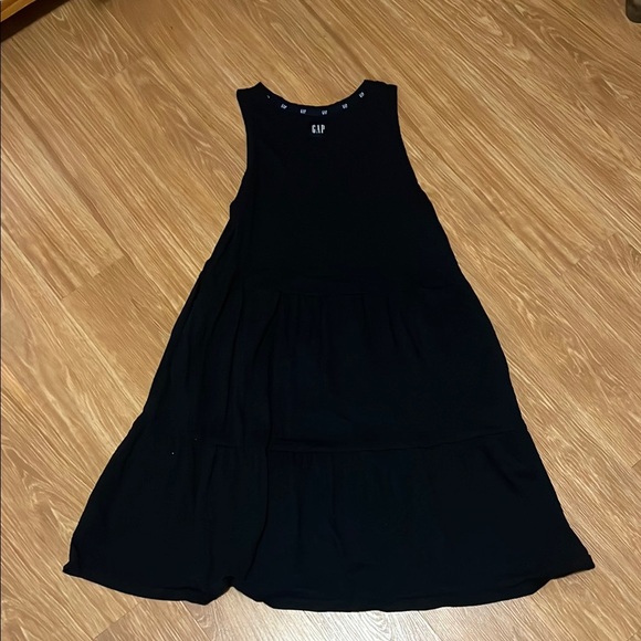 GAP Classic Black Flowy Dress medium like new - Picture 1 of 3